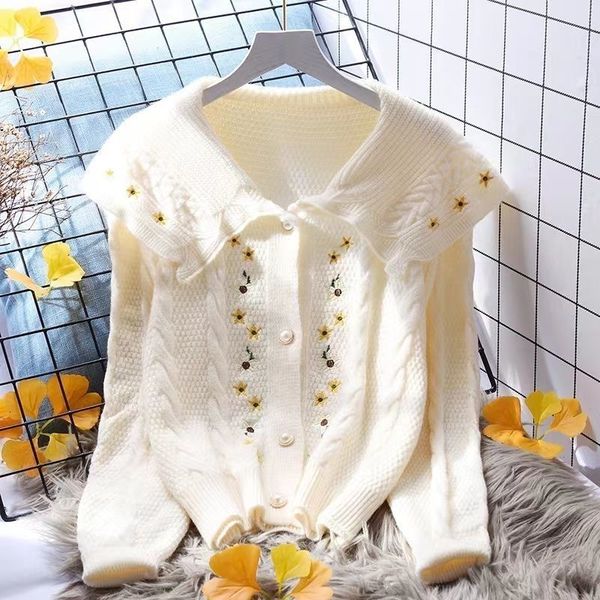 

women s knits tees vintage winter sweater harajuku women cardigan flowers embroidery short section peter pan collar coat casual streetwear, White