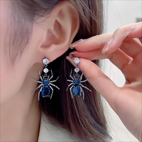

halloween punk zircon spider stud earrings women fashion jewelry cool personalized luxury designer zirconia drop ear rings female, Golden;silver