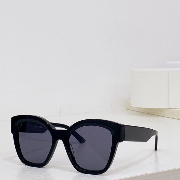 

womens sunglasses for women men sun glasses mens 17zs fashion style protects eyes uv400 lens with random box and case, White;black