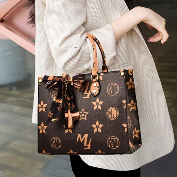 

fashion women luxurys crossbody bag famous classical designer messenger lady cross body bags handbag female 2023