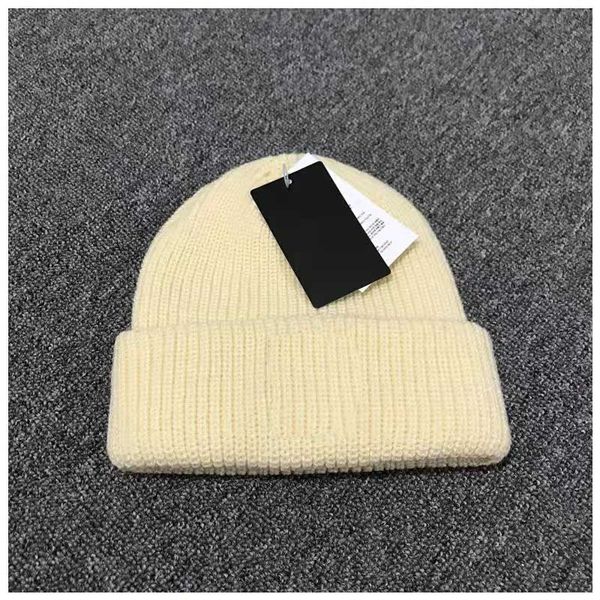 

2023 newstyle womens luxury hat winter fashion warm wool cap mens ball hats letter striped solid wools flanging knitted antie cotton beanie, Yellow