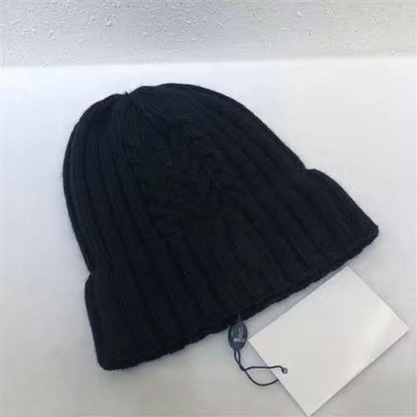 

2023 luxury knitted hat brand designer beanie cap men women autumn winter wool caps casual fitted fashion for gift, Yellow