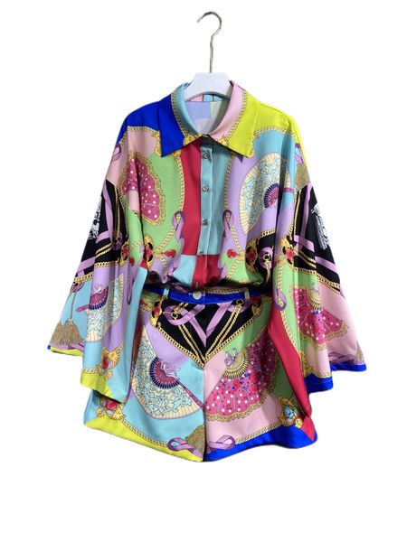 

spring 2023 new style charming long sleeve collar with shorts set, White