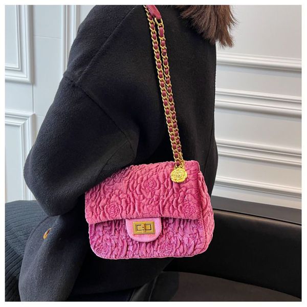 

evening bags autumn and winter bag women s fashion camellia velvet chain small square fat man underarm messenger 221208