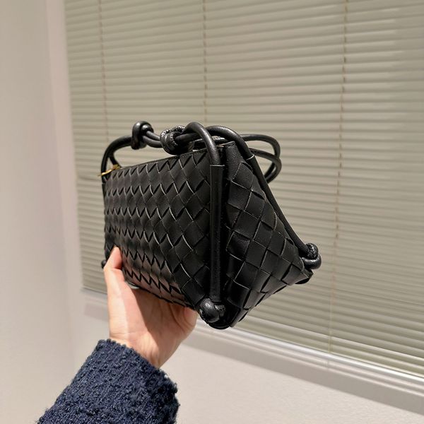 

small square bag turn crescent clutch bag early spring series dumpling wrap new 2023 famous designer brands fashion shopping bags