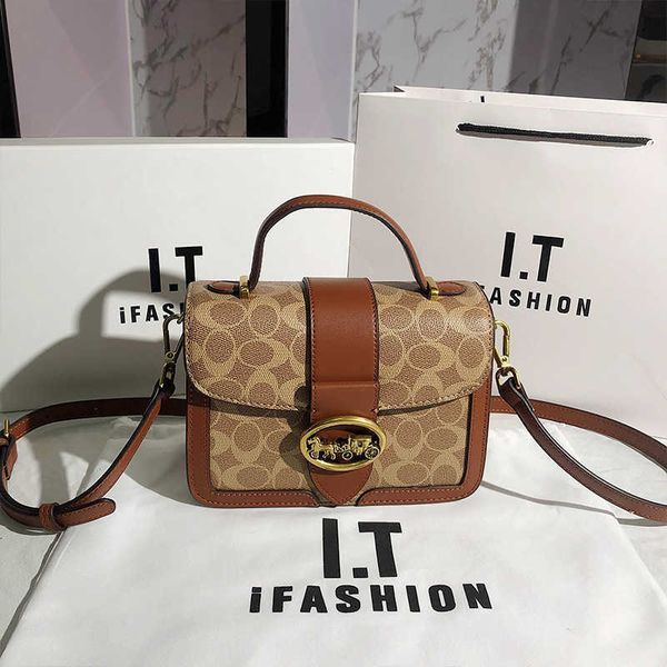 

2023 trendy brand fashion a woman's bag japane and korean style new oblique small square bag color contrast versatile hong kong fashion