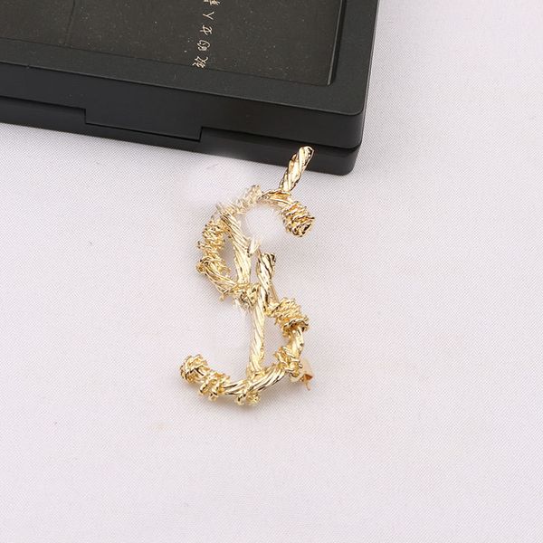 

luxury design brand desinger brooch women love crystal rhinestone pearl letter brooches suit pin fashion jewelry clothing decoration accesso, Gray
