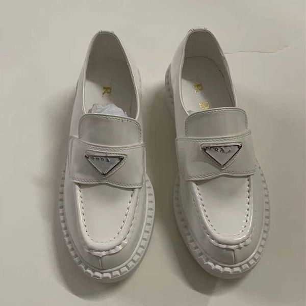 

dress 2021 new pjia thick sole lefu women's british style single triangle standard coarse heel small leather shoes 1209, Black