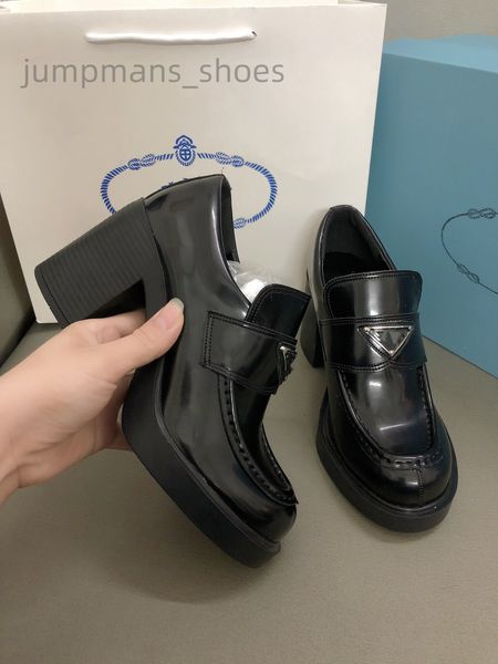 

high-heeled loafers with rounded toes casual women's boots black