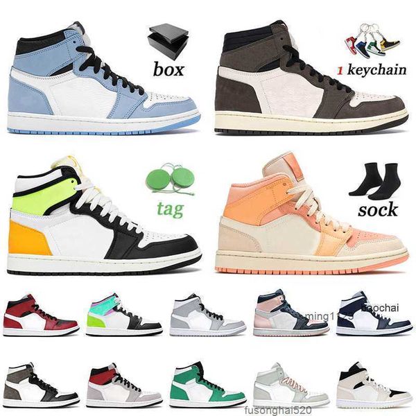 

2023 casual basketball shoes 1 1s mens women jumpman atomic orange sesafoam carbon fiber bordeaux skate outdoor trainers sneakers volt gold, Black