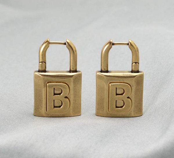 

stud retro letter b lock earrings highquality brass material to create personality exaggerated highend metal2002458, Golden;silver