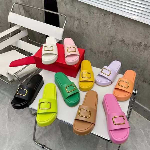

2022 designers slippers for women women floral slides woman flats platform sandals rubber brocade gear sole mule flip flops striped beach ca, Black