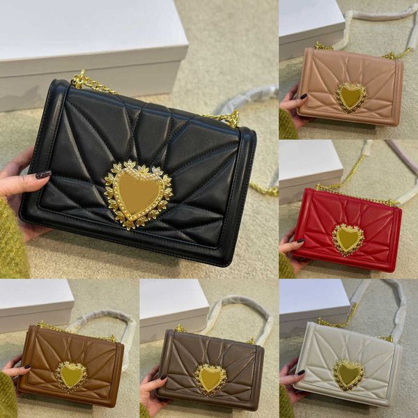 

d shoulder bags designer bags tote designer handbags leather chain bag sheepskin heart pearl buckle messenger fashionable ladies wallet 2212