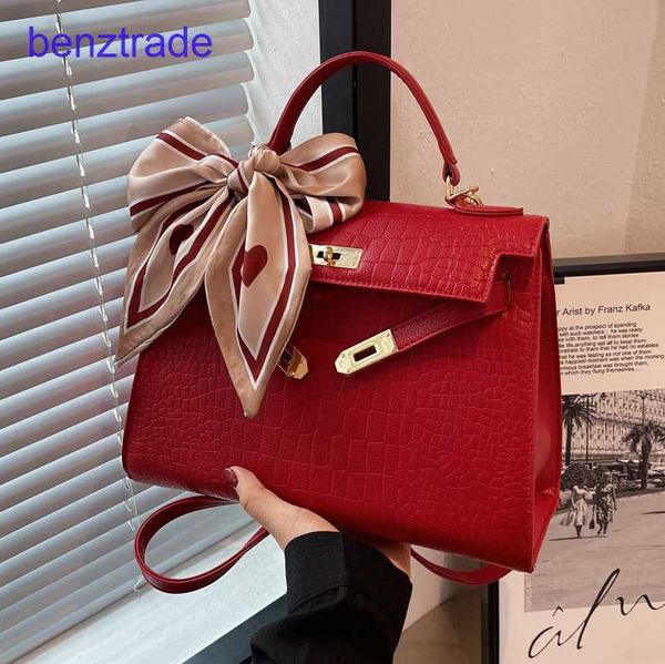 

designer herme kely bags for women price wedding small women's 2022 new wedding bridesmaid shoulder portable red
