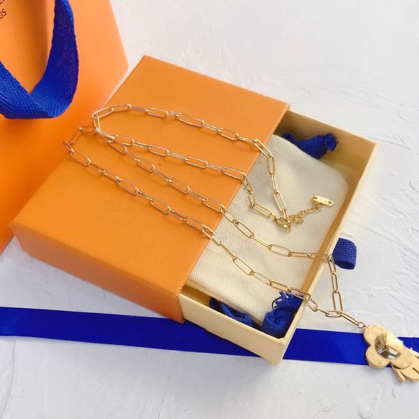 

pendant necklaces luxury design 18k gold plated stainless steel choker chain letter pendant fashion womens wedding jewelry accessories t2302, Silver