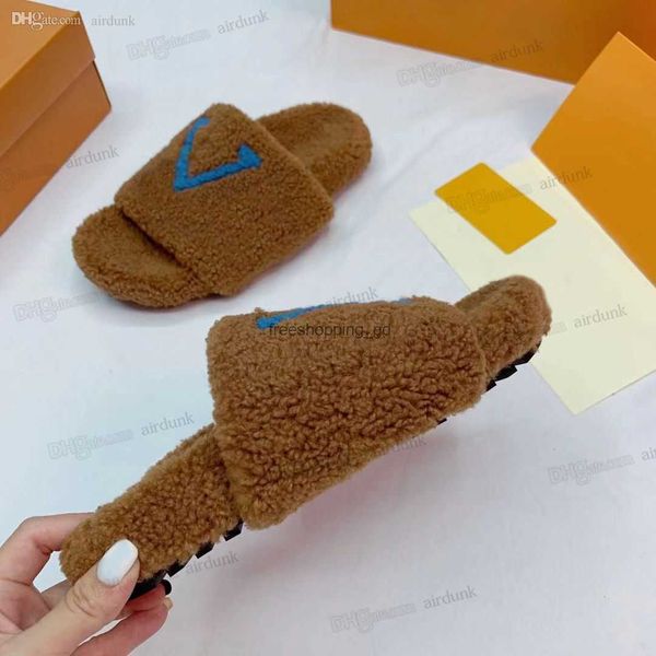 

lvity woman sandal 2023 slippers slip-on mules lightweight homey fashion women wool luxurious mink fur s wome