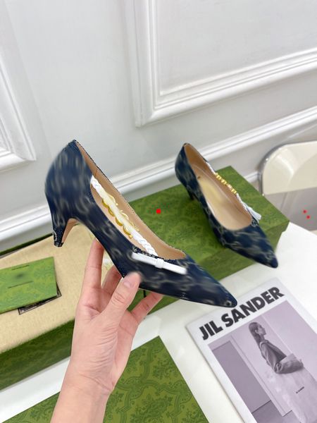 

2023 designer high heels dress shoes sneakers sneaker women luxury glitter rivets triple black white patent leather suede party womens weddi