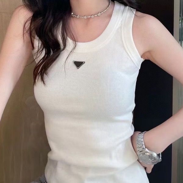 

2023 womens t shirts sleeveless woman designer vests summer tanks camis tees vest short shirt ice silk, White