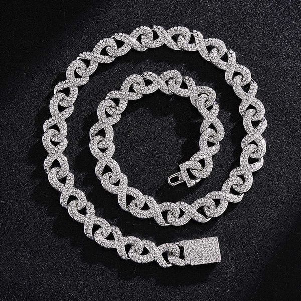 

europe and the united states hip-hop 8-shaped cuban chain fashion design sense clavicle chain men and women full of diamonds bracelet 221213, Silver