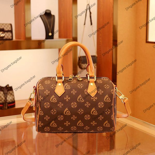 

lvs 30cm speedy luxury designer fashion women bag shoulder bags lady totes handbags with key lock strap dust bag louiseitys viutonity lvity