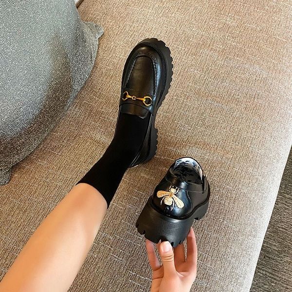 

2023 autumn horsebit loafer shoes net celebrity with bee small leather shoes platform platform women's shoes lj201112, Black