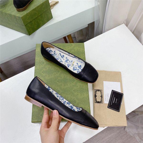 

designer luxury casual shoes womens round toe patent leather suede flats black ace sneakers with original box