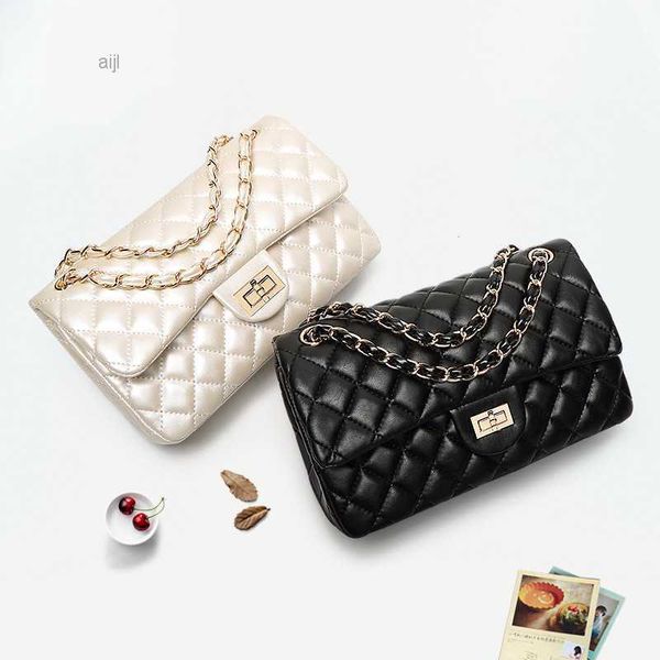 

2022 new women's bag small fragrance rhombic chain fashion versatile one shoulder oblique straddle handbag square