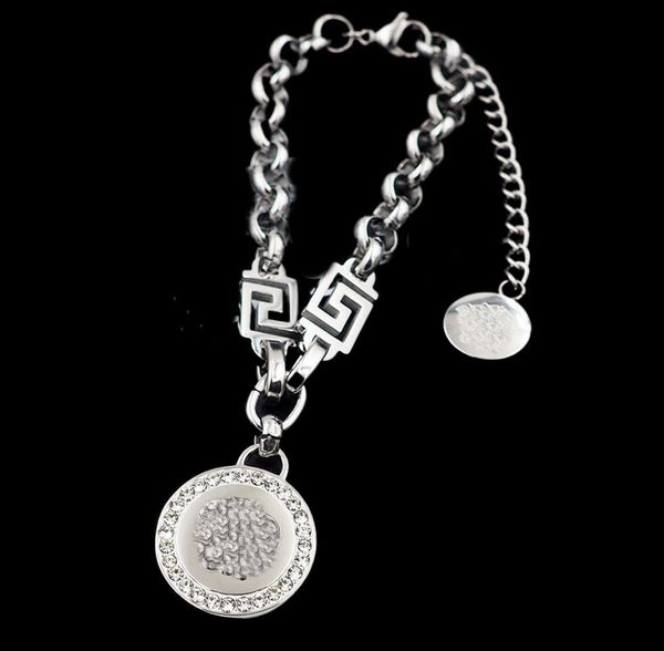 

luxury brand designed woman brass link chain bracelets thick chain bangle pendant greece meander pattern medusa head portrait 18k 4171479, Black