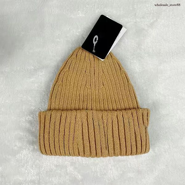 

2023 womens designer beanies hat winter fashion warm wool cap for men and women ball hats letter striped solid wools flanging knitted antie