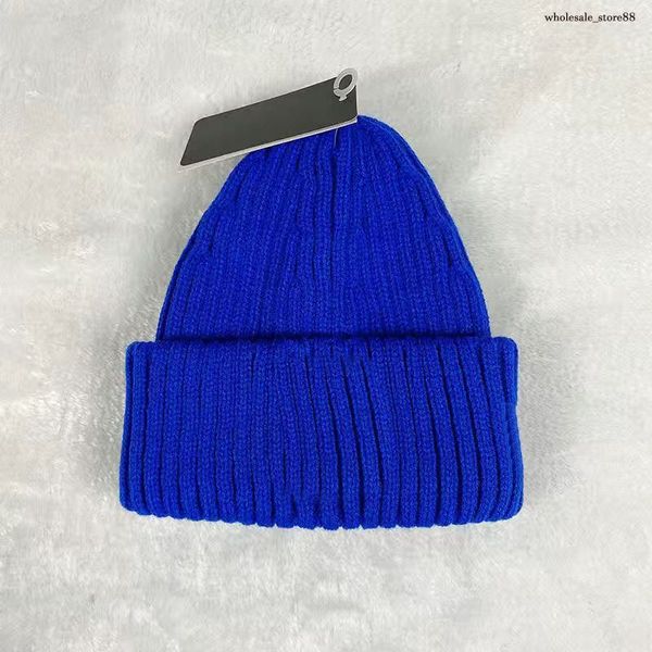 

designer hat for womens beanies winter fashion warm wool cap men and women ball hats letter striped solid wools flanging women's knitte