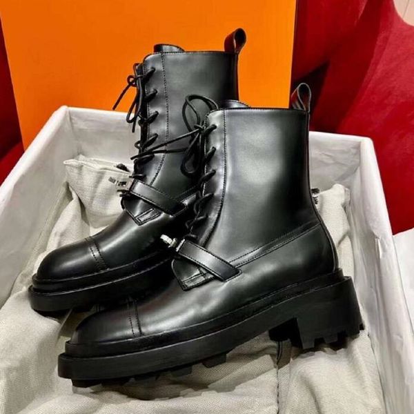 

winter fashion luxury funk women ankle boots black white calfskin leather palladium-plated kelly buckle motorcycle booties chunky sole lady