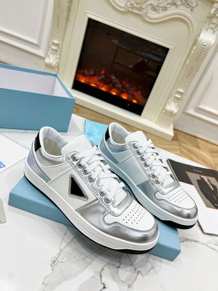 

wholesale man woman downtown leather sneakers sporty shoes white black blue red casual shoe rubber sole trainer triangle sneaker size 35-46