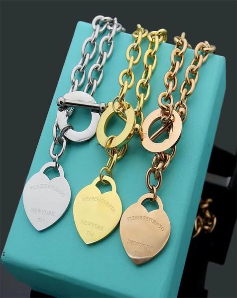 

2022 new ot button love charm bracelet necklace set classic t letter designer couple set fashion men and women jewelry gift2417437, Silver