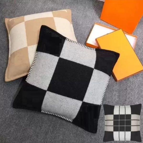 

h luxury designer cushion decorative pillow with inner brand fashion caremesh pillows cushions covers home sofa decor car pillows 45x45cm 65
