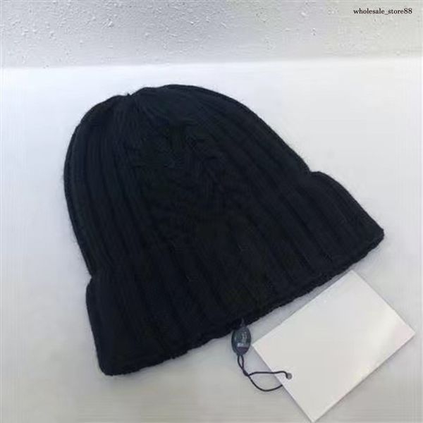 

calssic mens winter cap beanies brand warm designer beanies european american women double-layer folded knit womens woolen hat