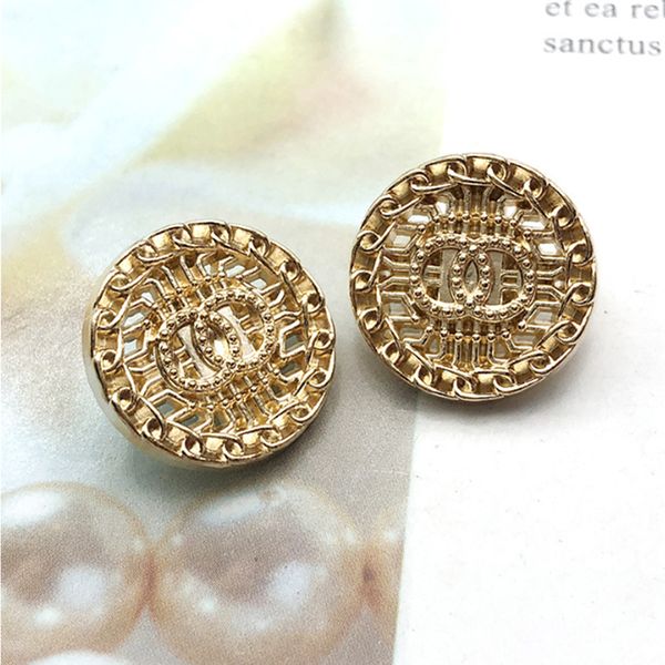 

classic letter button metal round letters diy sewing buttons for shirt sweater cardigan coat, Black