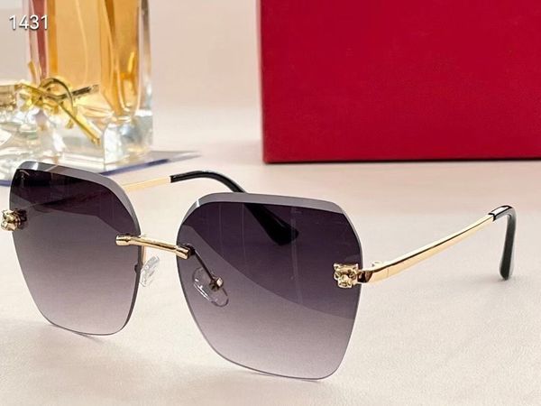 

fashion eyewear luxury designer sunglasses oversized square stylish women sunglasses uv proof clear lenses solid frame with case box143187, White;black