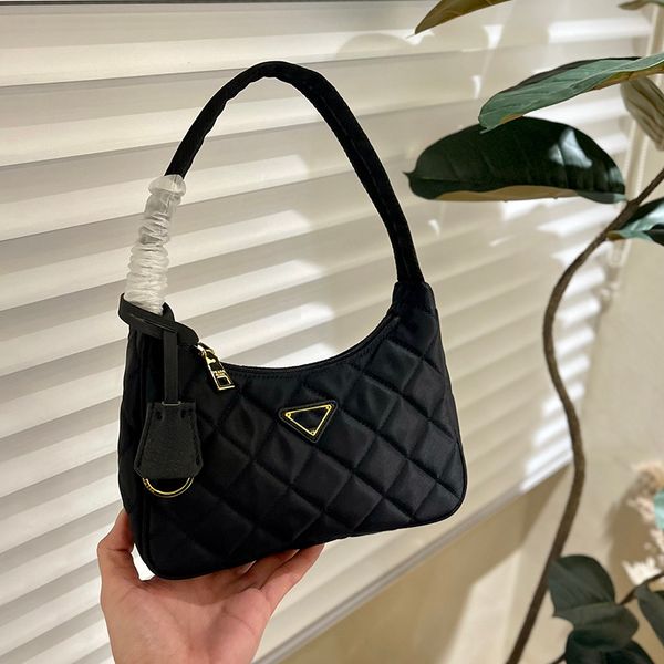 

2022 armpit shoulder luxury handbag designer lingge hobo armpit bag