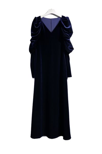 

the latest high-end v-neck velvet plain long dress in spring 2023, Black;gray