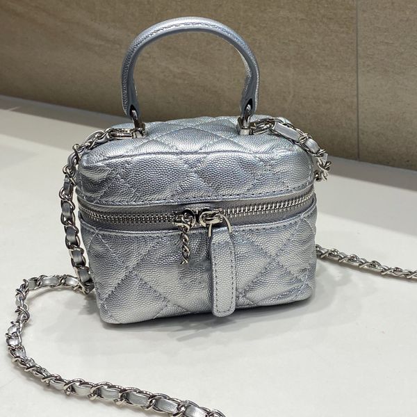 

mini caviar cosmetic case bags with handle quilted genuine leather silver hardware crossbody vanity french luxury designer handbags wallets