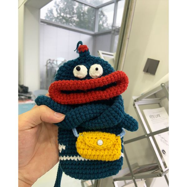 

yezhou designer phone cases cover sausage mouth phone bag diy hand-woven female summer wool hook knitted finished crossbody for iphone samsu
