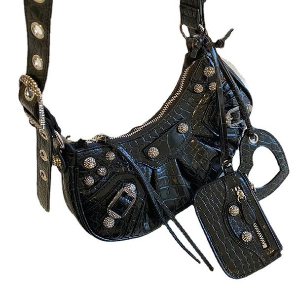 

designer bag lady luxury tote bag designer handbags le cagole shoulder bags for women solid color small lady bolso cosmetics cardholder pink