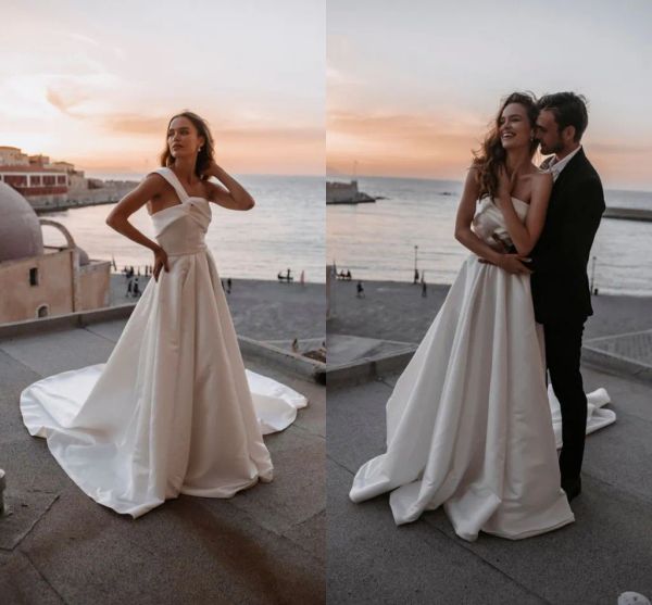 

2023 simple beach wedding dresses bridal gown one shoulder pleats satin sweep train a line custom made plus size vestido de novia, White