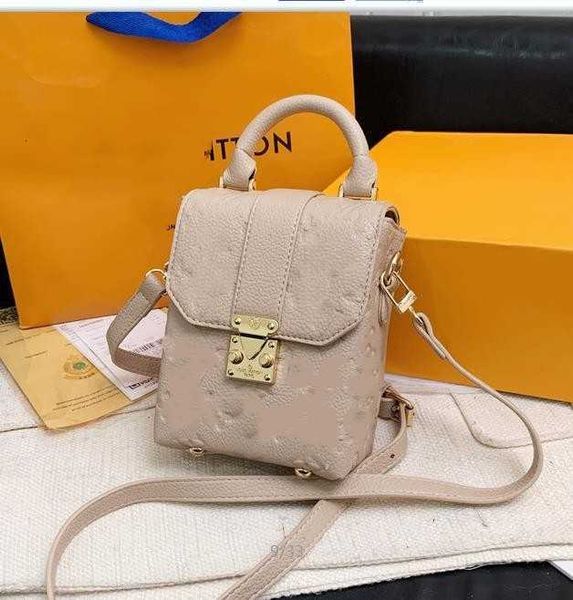 

designer bag luxury dumpling bags fashion mobile phone diagonal cross purse woman shoulder postman handbag travel