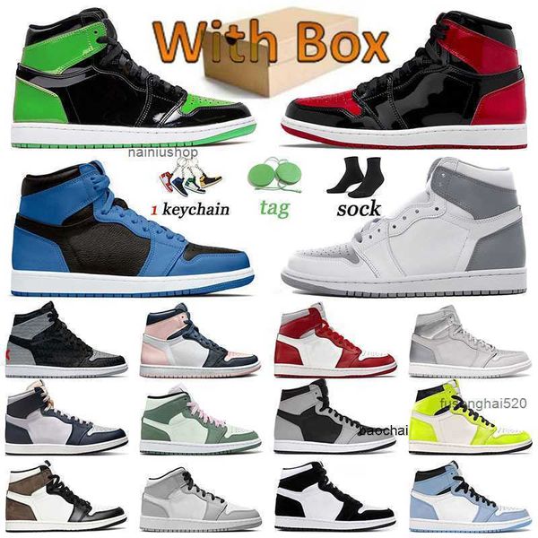 

2023 mens womens 1 basketball shoes jumpman sneakers chenille trainers bred patent green 1s sports dark marina blue shadow visionaire stealt, Black