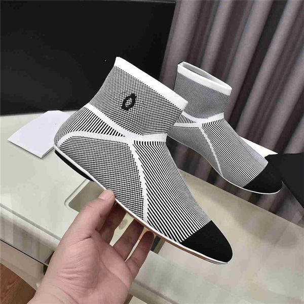 

luxury design boots channel fashion women retro decoration winter warm snow non slip high heel martin knight tassel casual socks boots 07-01, Black