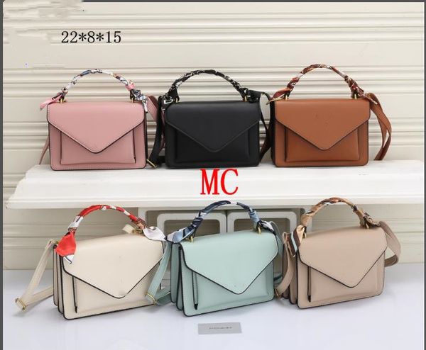 

luxurys designers tassel handbags bag women leather disco shoulder bag fringed messenger purse designer crossbody bags wallet evening bags 4
