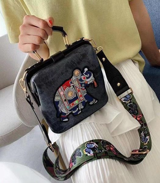 

the rivet bags luxurys designers 2021 lady artwork genuine leather women fashion diagonal cross shoulder chain bag3121847