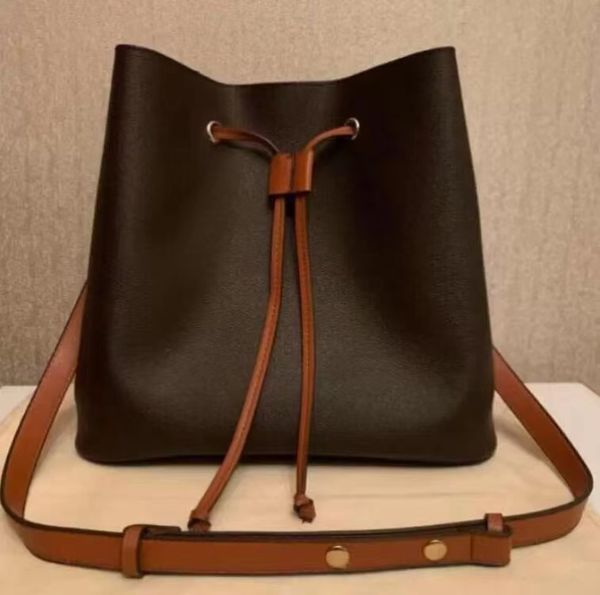 

2023 women messenger bag classic luxurys designers fashion women bags lady totes handbags speedy with key lock shoulder strap dust handbag