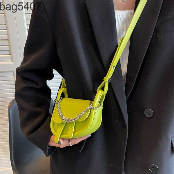 

2023 design bag stores 70% wholesale and retail street trend american one shoulder chain simple solid color small square fashion msenger